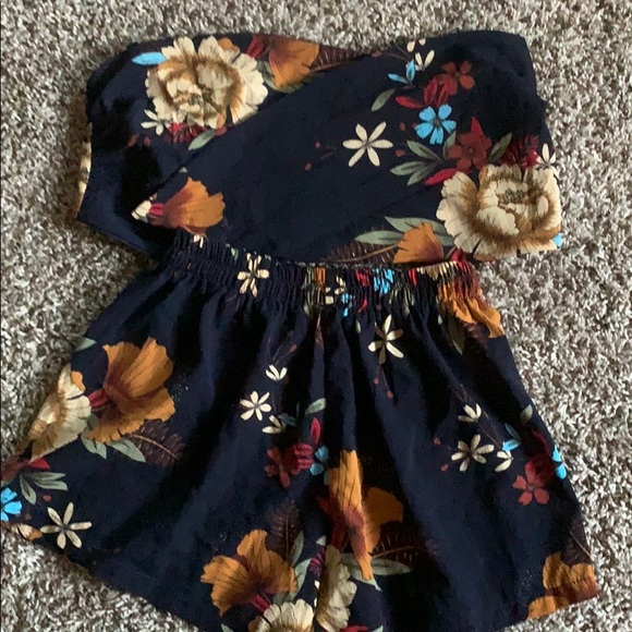 2 piece short set - Picture 1 of 3